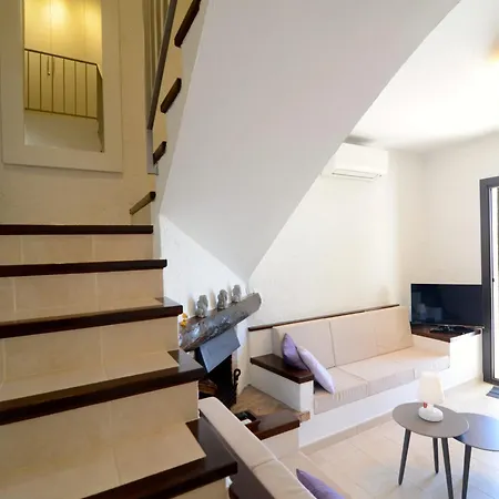 The House In Estartit Has 2 Bedrooms